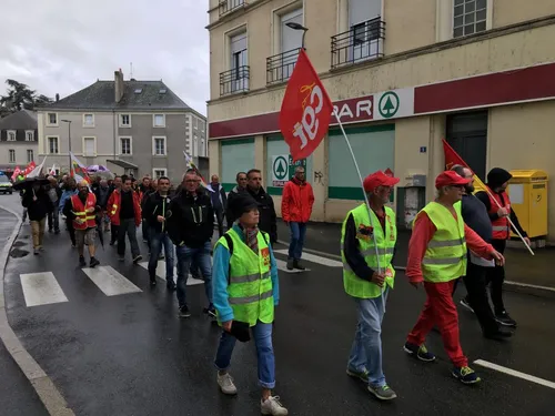 1er mai : Les syndicats appellent à la défense de l'hôpital public...
